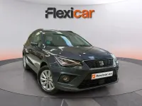 Usado Seat Arona Ecomotive 95 CV (69 kW) 2019 Gris SUV