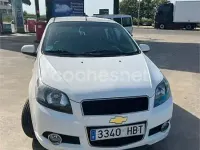 Usado Chevrolet Aveo LS 101 CV (74 kW) 2011 Blanco Berlina
