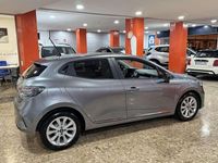 Usado Renault Clio Evolution 91 CV (66 kW) 2025 Gris Utilitario