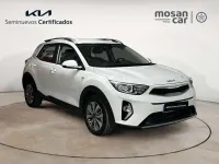 Usado Kia Stonic 101 CV (74 kW) 2025 Blanco SUV
