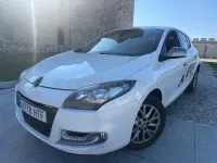 Usado Renault Mégane III Bose Edition 110 CV (80 kW) 2013 Blanco Berlina