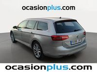 Usado VW Passat Sportline 180 CV (132 kW) 2016 Gris plata Familiar