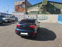 Usado Kia Rio 84 CV (61 kW) 2016 Azul Utilitario