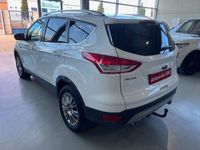 Usado Ford Kuga Trend 140 CV (102 kW) 2014 Blanco SUV