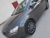 Usado Seat Leon Style 110 CV (80 kW) 2016 Gris / plata Berlina