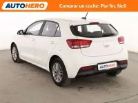 Usado Kia Rio 86 CV (63 kW) 2023 Blanco Utilitario