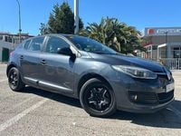 Usado Renault Mégane Bose Edition 110 CV (80 kW) 2014 Gris / plata Berlina