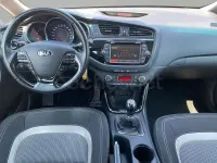 Usado Kia Ceed GT 128 CV (94 kW) 2015 Gris / plata Berlina