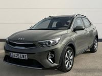 Usado Kia Stonic 84 CV (61 kW) 2022 Gris SUV