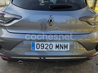 Usado Renault Clio V Techno 90 CV (66 kW) 2024 Gris / plata Berlina