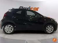 Usado Toyota Aygo 72 CV (52 kW) 2024 Negro