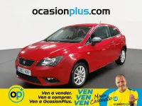 Usado Seat Ibiza Reference 85 CV (62 kW) 2014 Rojo Berlina