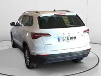 Usado Skoda Karoq Selection 116 CV (85 kW) 2024 Blanco SUV