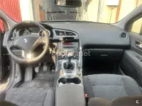 Usado Peugeot 3008 Style 112 CV (82 kW) 2012 Gris / plata Familiar