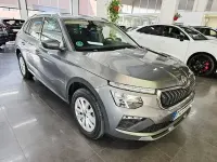 Usado Skoda Kamiq Selection 115 CV (84 kW) 2024 Gris / plata SUV