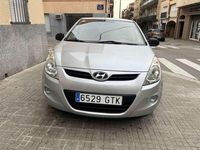 Usado Hyundai i20 Classic 77 CV (56 kW) 2010 Gris Utilitario