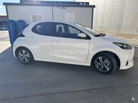 Usado Toyota Yaris Hybrid Plus 116 CV (85 kW) 2024 Blanco Berlina