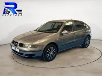 Usado Seat Leon Stella 110 CV (80 kW) 2004 Gris / plata Utilitario