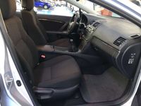 usado Toyota Avensis 1.6 VVT-i Active 97 kW (132 CV)