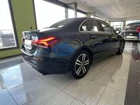 Usado Mercedes A180 116 CV (85 kW) 2021 Azul Berlina