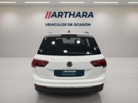 Usado VW Tiguan Life 122 CV (89 kW) 2021 Blanco SUV