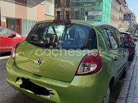 Usado Renault Clio II Authentique 75 CV (55 kW) 2011 Verde Berlina