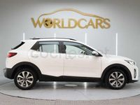 Usado Kia Stonic 100 CV (73 kW) 2021 Blanco SUV