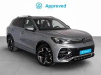 Usado VW Tiguan R-line 150 CV (110 kW) 2025 Gris / plata SUV