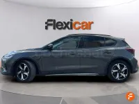 Usado Ford Focus Active 155 CV (114 kW) 2024 Gris / plata Berlina