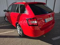 Usado Skoda Fabia Active 75 CV (55 kW) 2017 Rojo Familiar