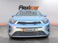 Usado Kia Stonic 101 CV (74 kW) 2022 Gris SUV