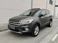 Usado Ford Kuga Titanium 150 CV (110 kW) 2018 Gris / plata SUV