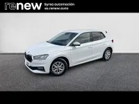 Usado Skoda Fabia Selection 80 CV (58 kW) 2024 Blanco Utilitario