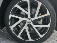 Usado VW Golf VIII 110 CV (80 kW) 2024 Gris / plata Berlina