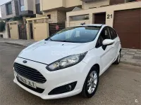 Usado Ford Fiesta Trend 75 CV (55 kW) 2016 Blanco Utilitario