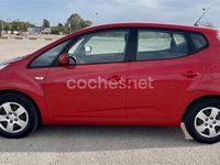 Usado Kia Venga 90 CV (66 kW) 2011 Rojo Utilitario