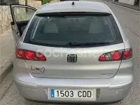 Begagnad Seat Ibiza 75 HK (55 kW) 2004 Grå Halvkombi