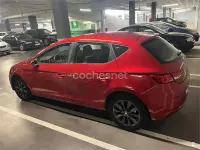 Usado Seat Leon Reference 110 CV (80 kW) 2018 Rojo Berlina