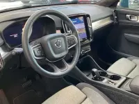 Usado Volvo XC40 Core 2024 Azul SUV