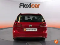 Usado VW Golf VII Advance 116 CV (85 kW) 2019 Rojo Familiar