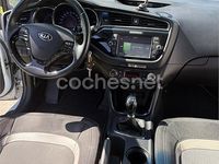 Usado Kia Ceed GT 90 HP (66 kW) 2016 Branco Sedan