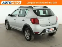 Usado Dacia Sandero Stepway 90 CV (66 kW) 2017 Gris