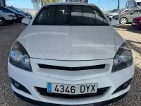 Usado Opel Astra GTC Sport 120 CV (88 kW) 2006 Blanco Berlina