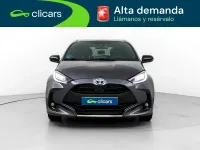 Usado Toyota Yaris Plus 75 CV (55 kW) 2021 Gris Utilitario