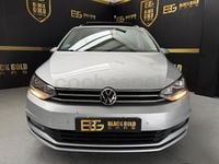 Usado VW Touran Advance 122 CV (89 kW) 2021 Gris Monovolumen