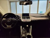 Usado Lexus NX300h 197 CV (144 kW) 2017 Gris / plata SUV