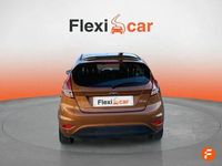 Usado Ford Fiesta Trend 100 CV (73 kW) 2016 Naranja Utilitario