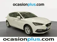 Usado Seat Leon Style 130 CV (95 kW) 2022 Blanco Berlina