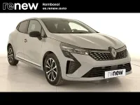 Usado Renault Clio V Techno 100 CV (73 kW) 2025 Gris Berlina