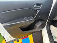 Usado Renault Captur Intens 101 CV (74 kW) 2021 Blanco SUV